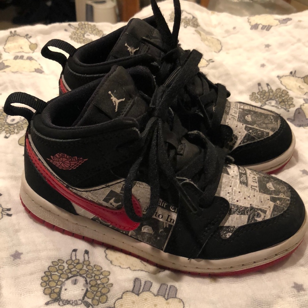 Nike Air Jordan 1 Mid SE TD Black Gym Red White Newspaper BQ6933 061 Toddler 9c